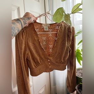 New with tags urban romantics long sleeve crop top